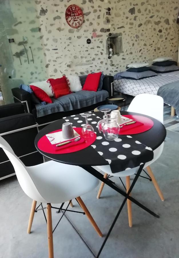 Escapade Champetre Bed & Breakfast Hauteville-sur-Fier Eksteriør bilde